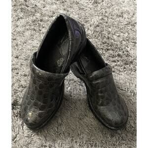 B.o.c. Womens Peggy Clogs Gray Patent Crocodile Round Toe Slip On Size 8